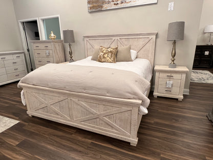 Henderson Queen Panel Bed - Distressed Poplar